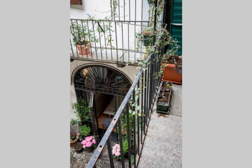 Loft In Pieno Centro Storico Apartment Como Exterior photo